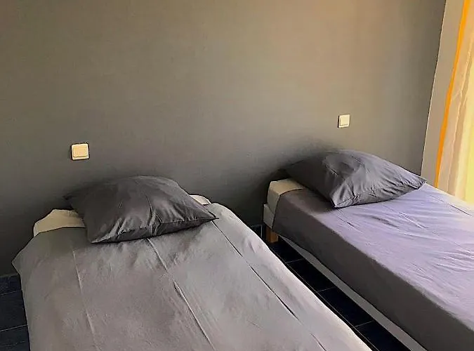 - Bain Nordique Exterieur - Poele Finlandais - Piscine - Gaillac * Montans