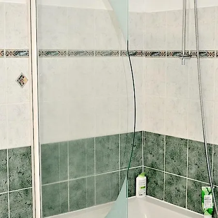 - Bain Nordique Extérieur - Poêle Finlandais - Piscine - Gaillac Villa