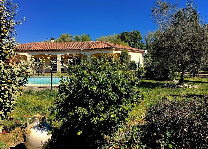 - Bain Nordique Exterieur - Poele Finlandais - Piscine - Gaillac 别墅